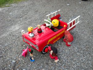 happy at river golf course 003