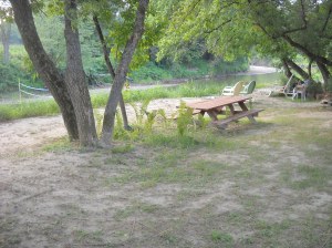 happy at river golf course 036